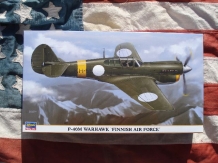 images/productimages/small/P-40M Warhawk Finnish AF Hasegawa 1;48 nw.voor.jpg